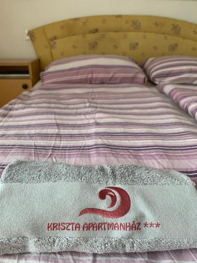 Kriszta Apartmanhaz Apartment Balatonlelle Luaran gambar